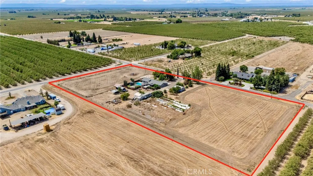 main property photo 35