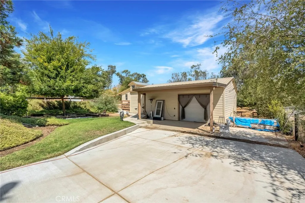 main property photo 47