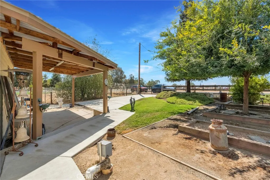 main property photo 48