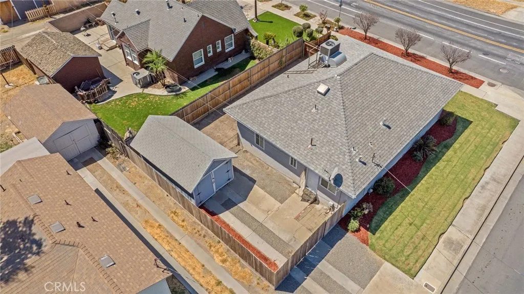 main property photo 41