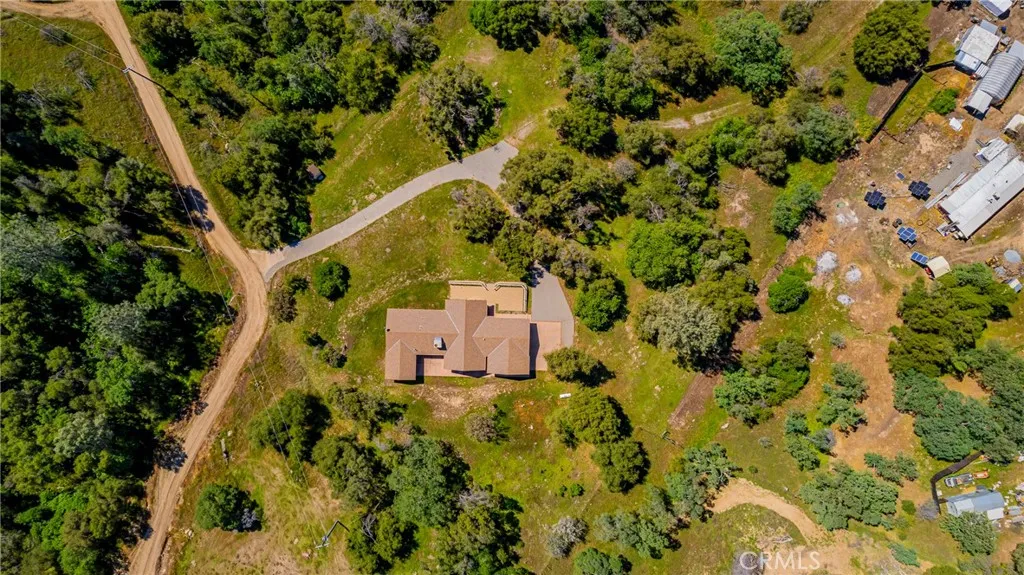 main property photo 50