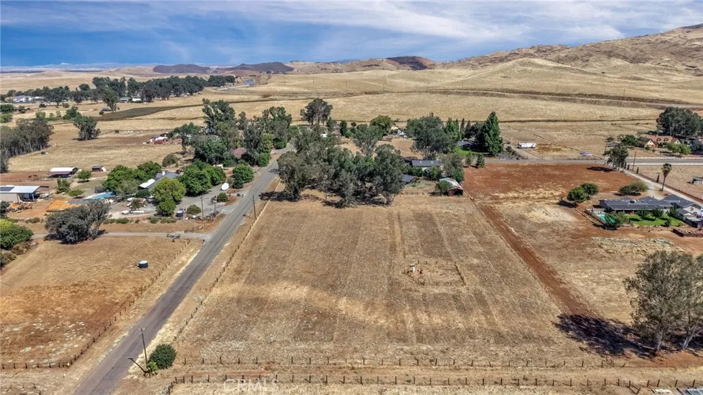 main property photo 57