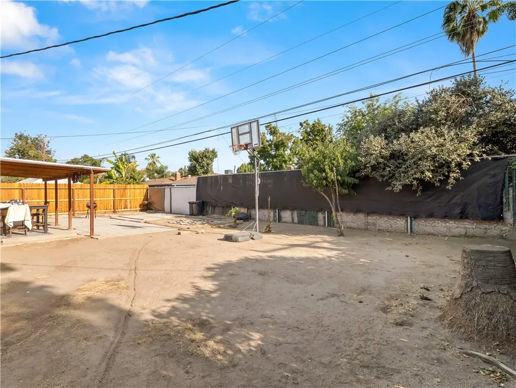 main property photo 14