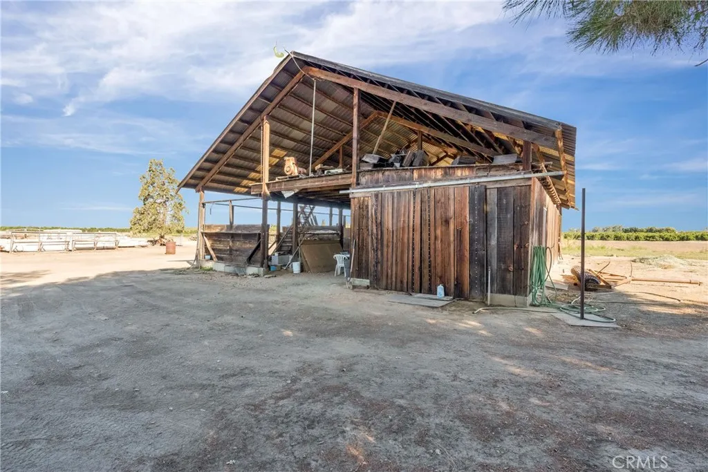 main property photo 21