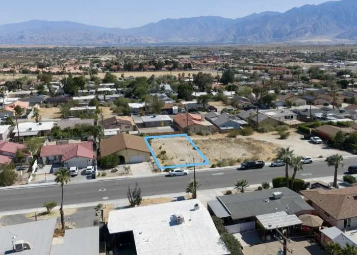 main property photo 3