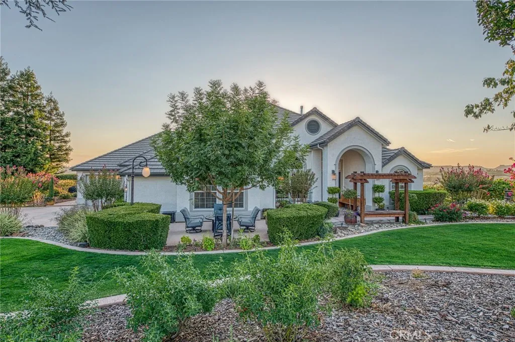 main property photo 4