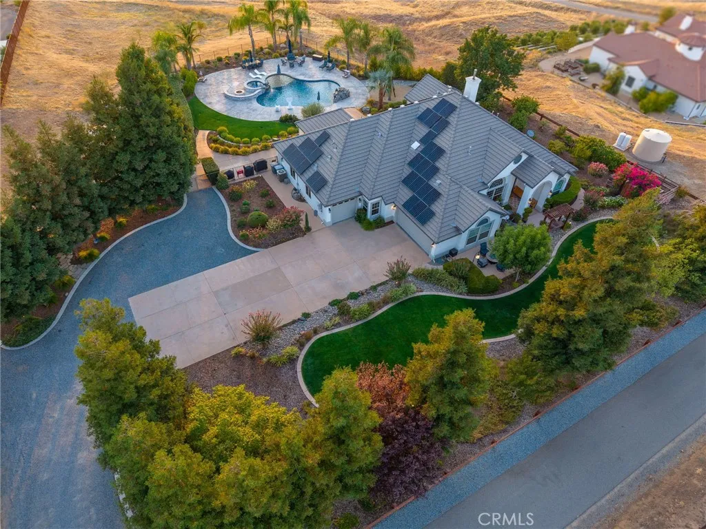 main property photo 47