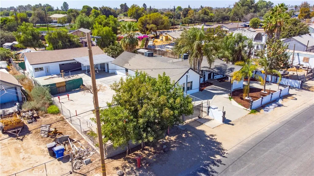 main property photo 48