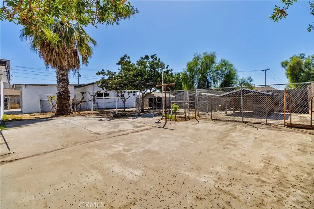 main property photo 78
