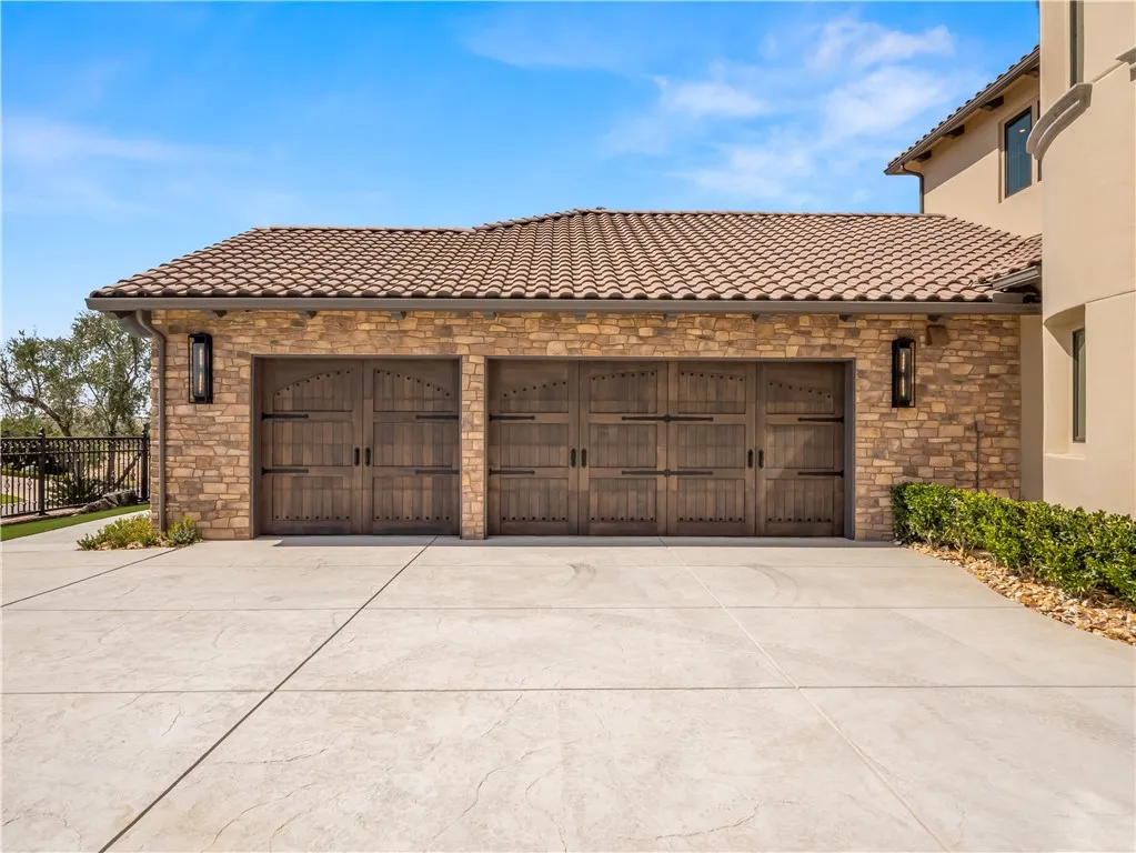 main property photo 64