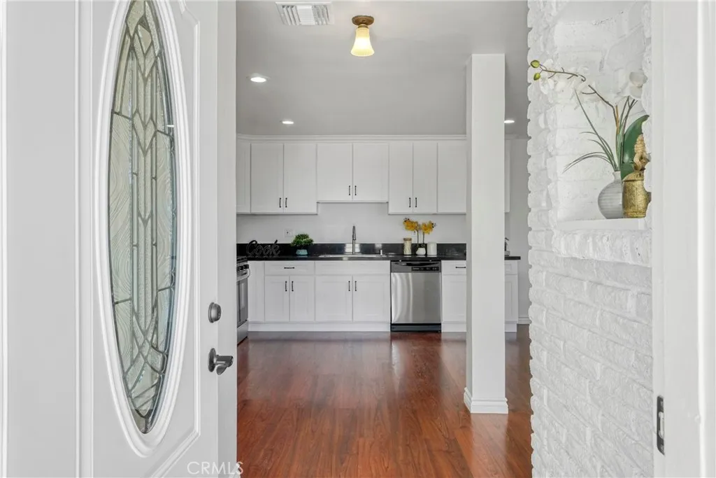 property viewer photo 12