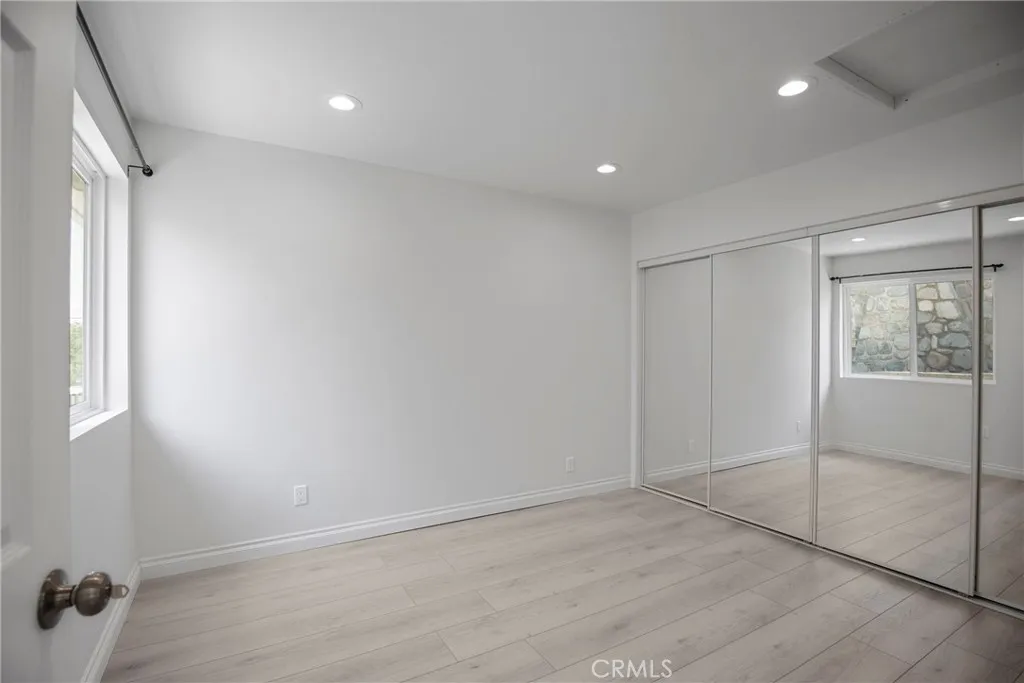 property viewer photo 33