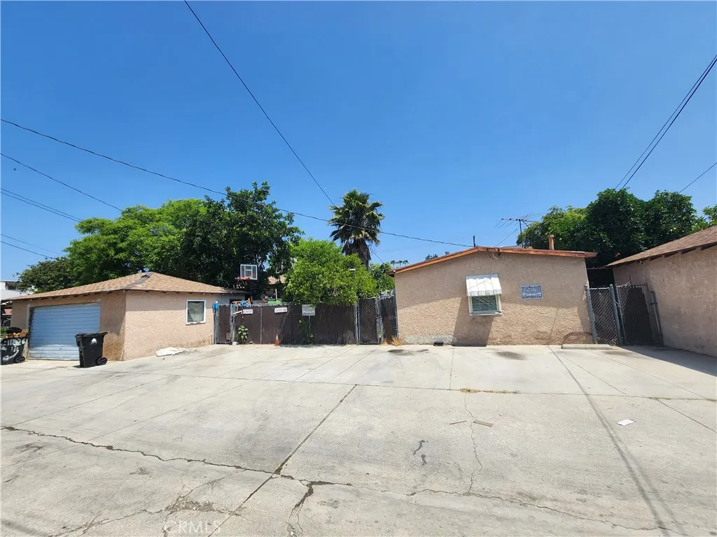 main property photo 4