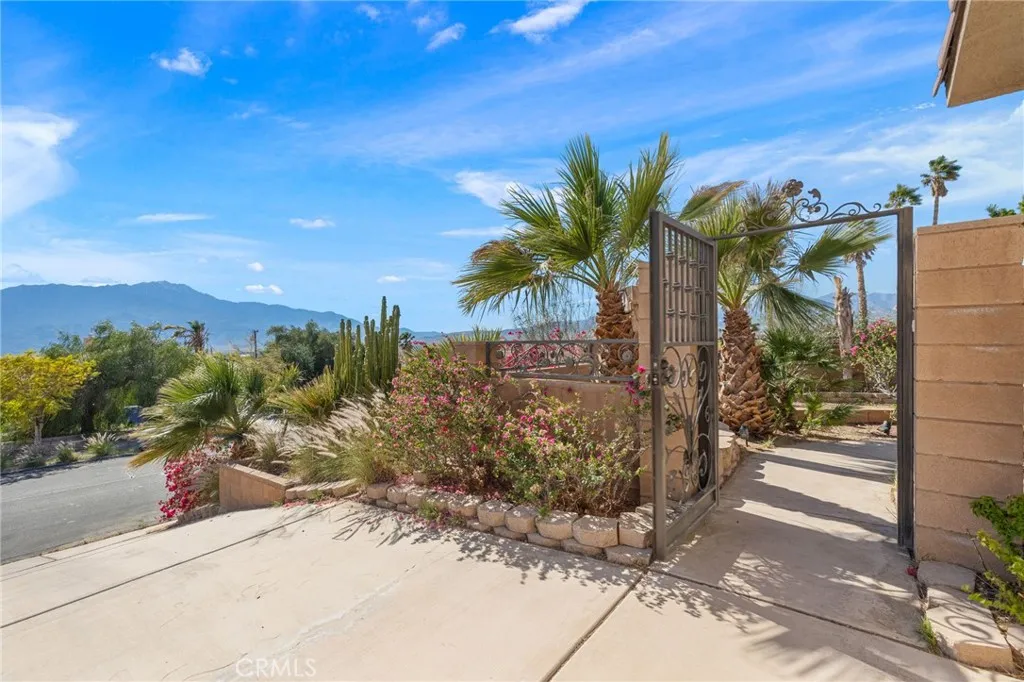 main property photo 4
