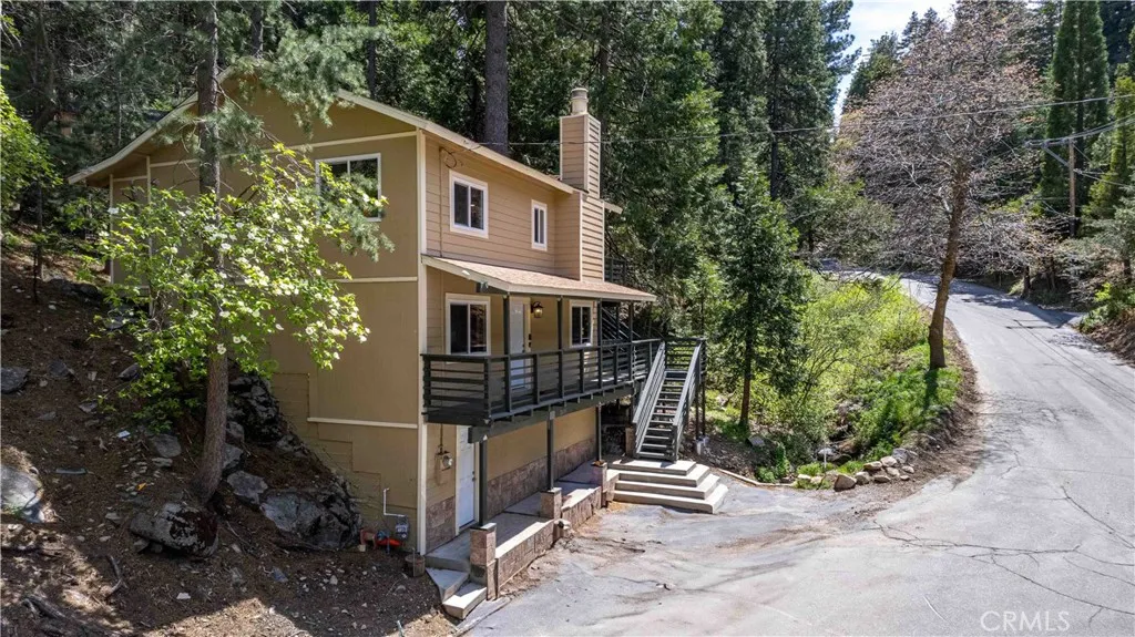 main property photo 23
