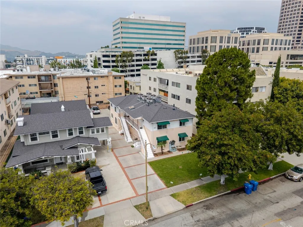 main property photo 17