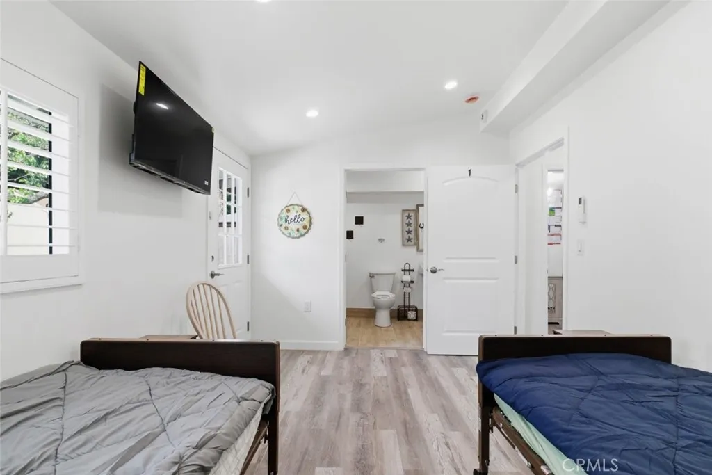 main property photo 67