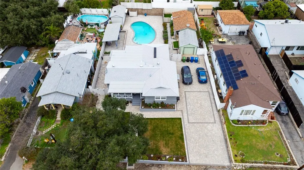 main property photo 51