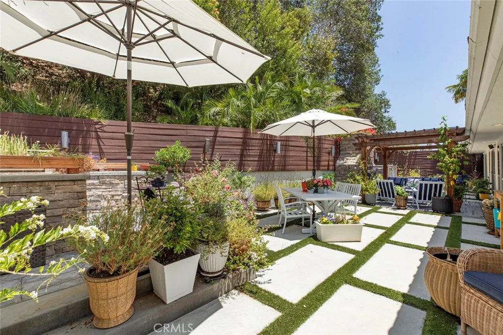 main property photo 75