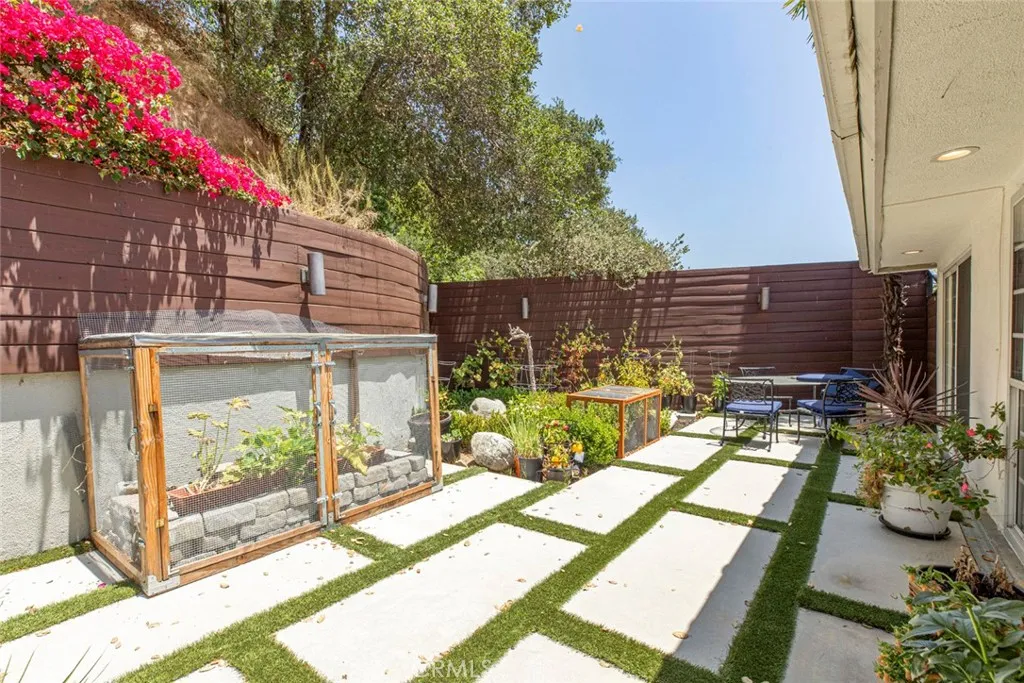 main property photo 79