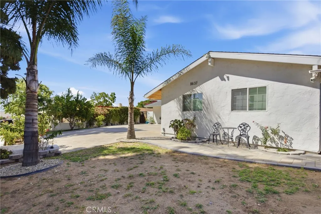 main property photo 16