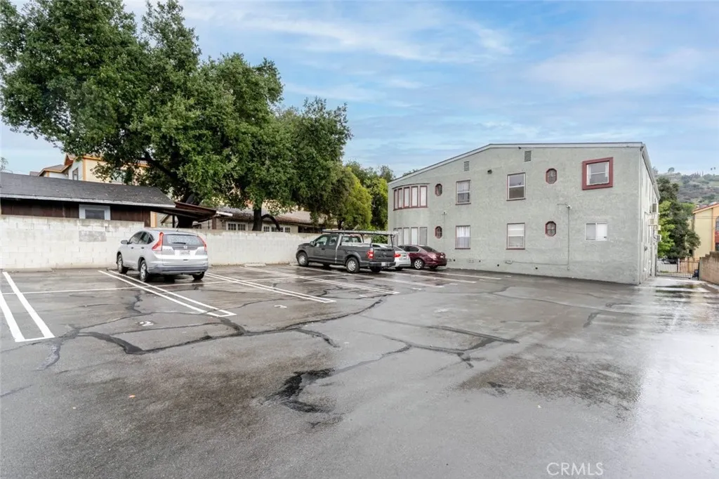 main property photo 15