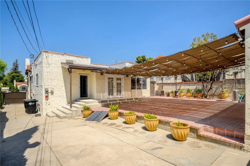 main property photo 23