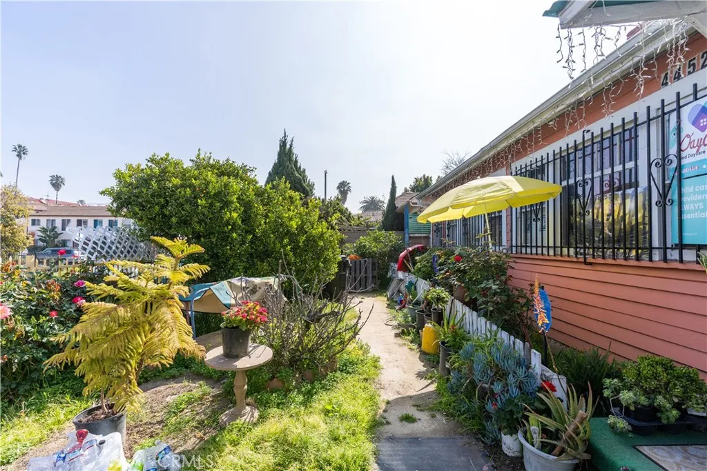 main property photo 14