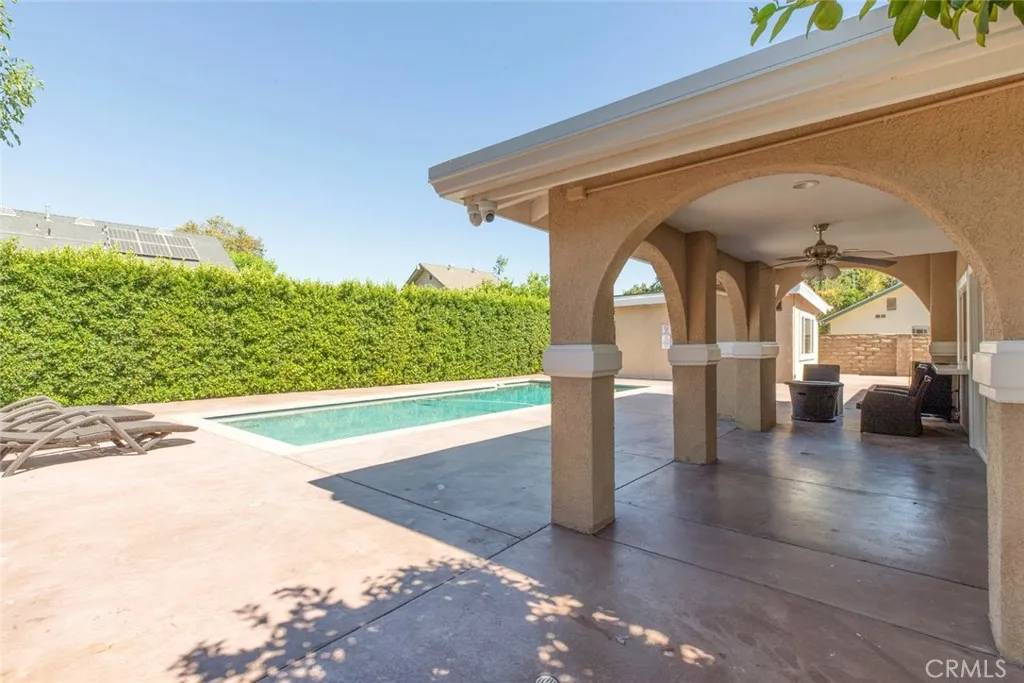 main property photo 45