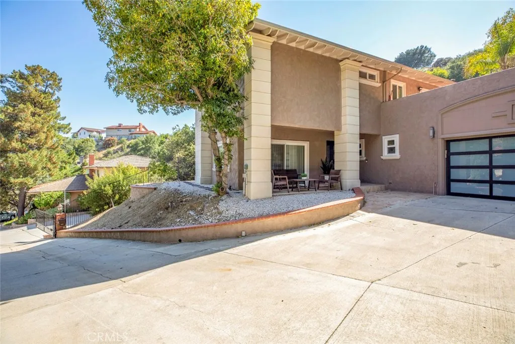 main property photo 70