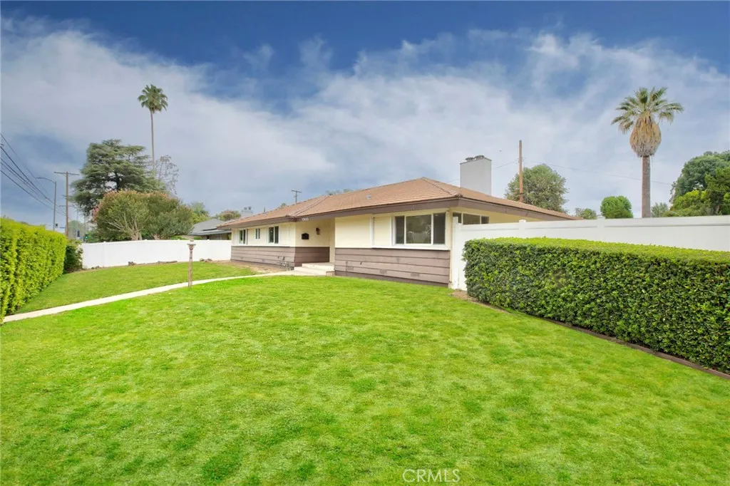 main property photo 60
