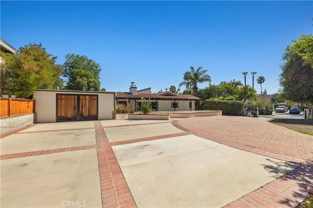 main property photo 60