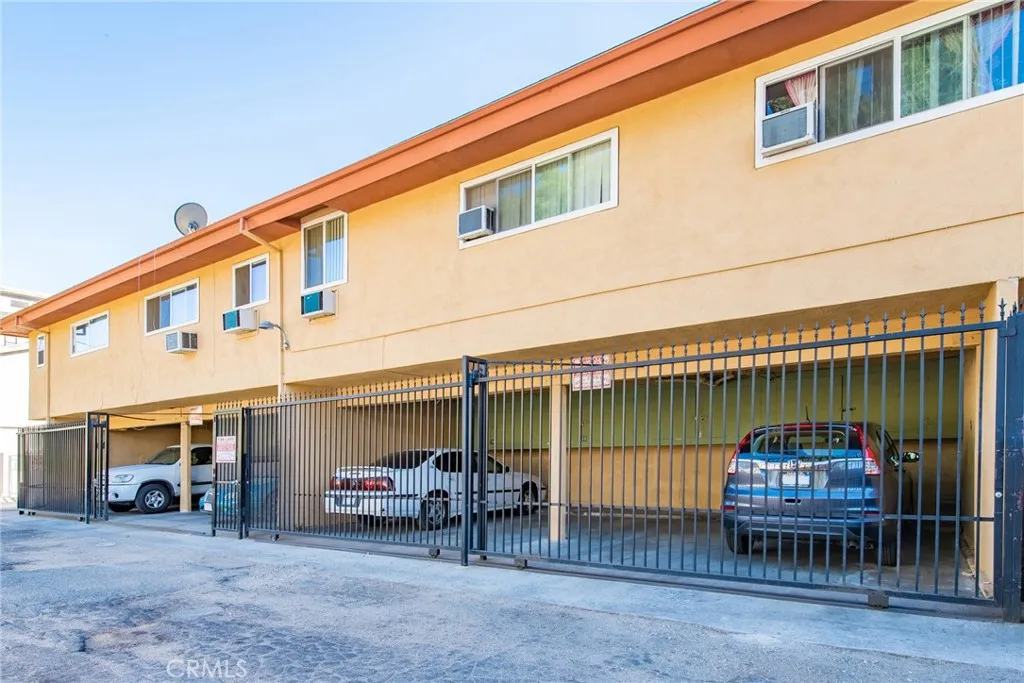 main property photo 19