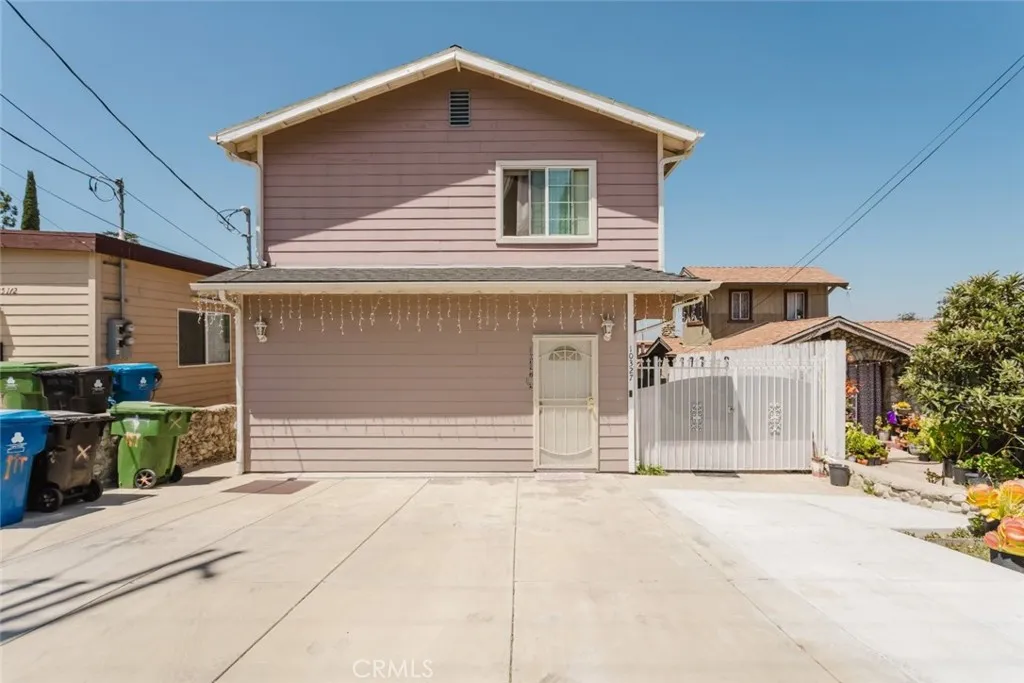 main property photo 0