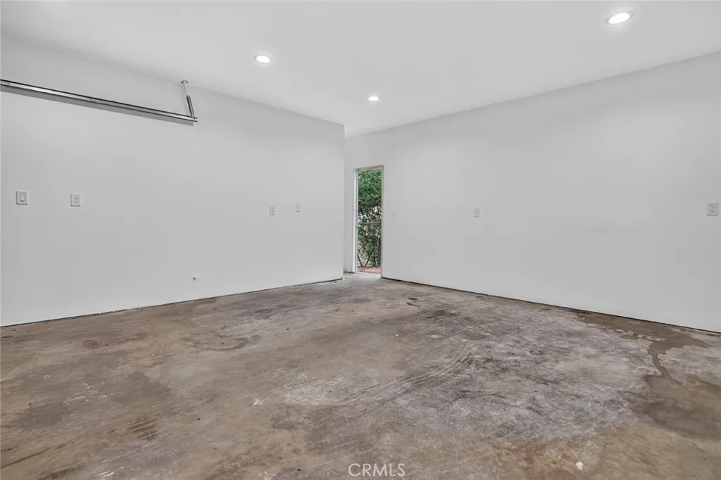 main property photo 62