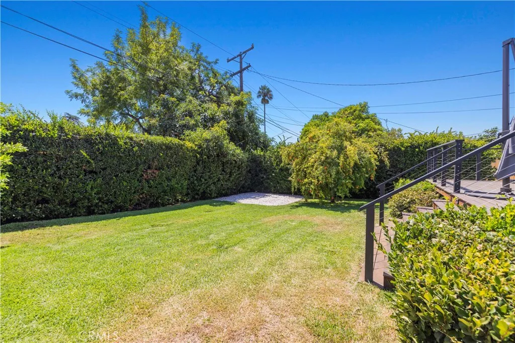 main property photo 36