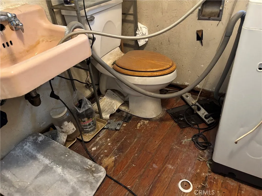 main property photo 16