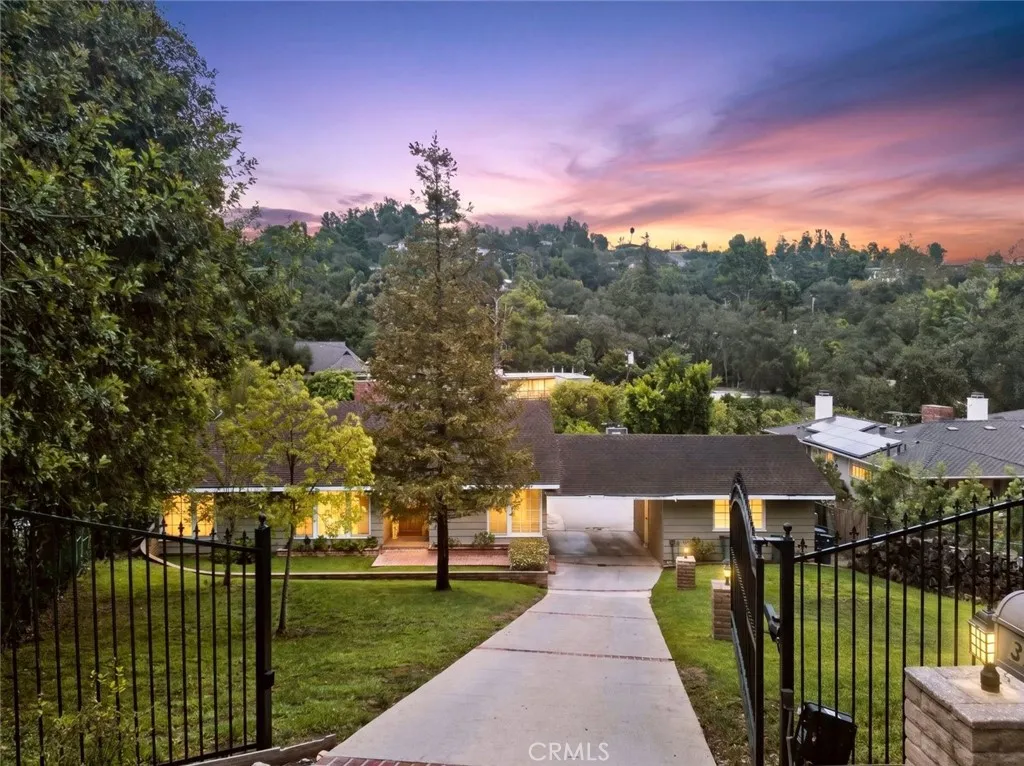 main property photo 0