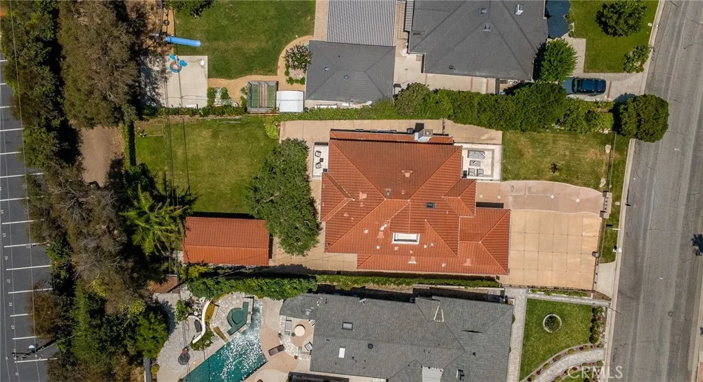 main property photo 63