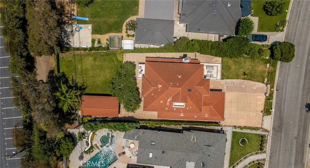 main property photo 63