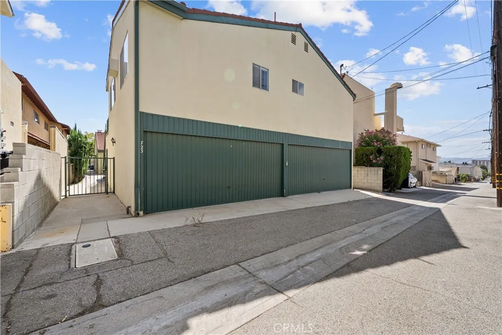 main property photo 60