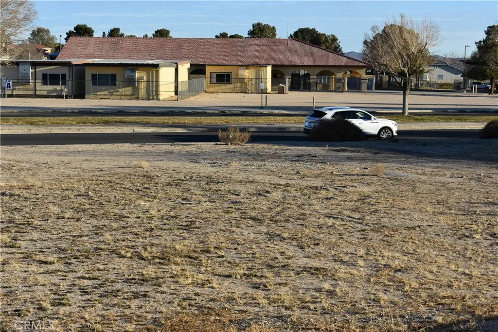 main property photo 5