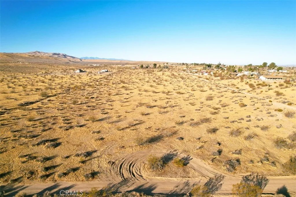 main property photo 11