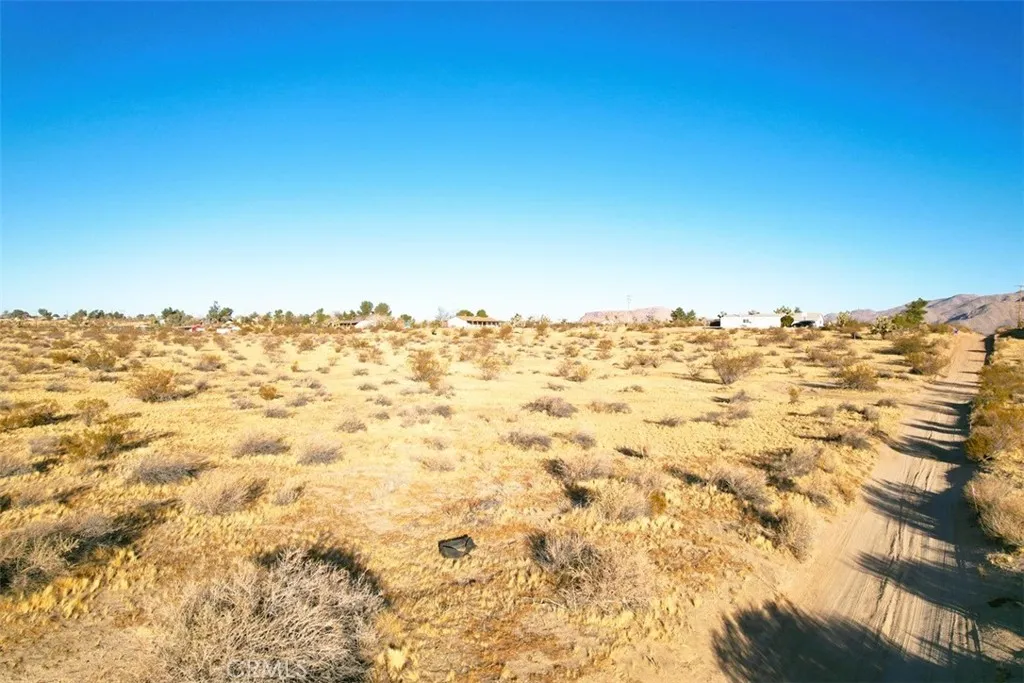 main property photo 12