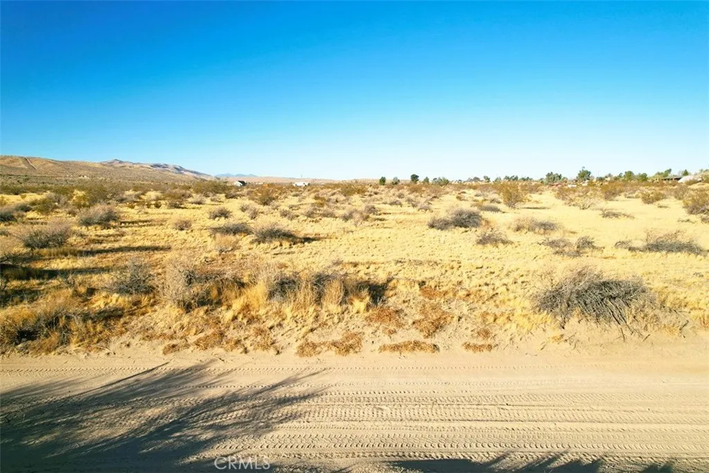 main property photo 13