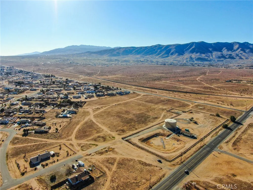 main property photo 4