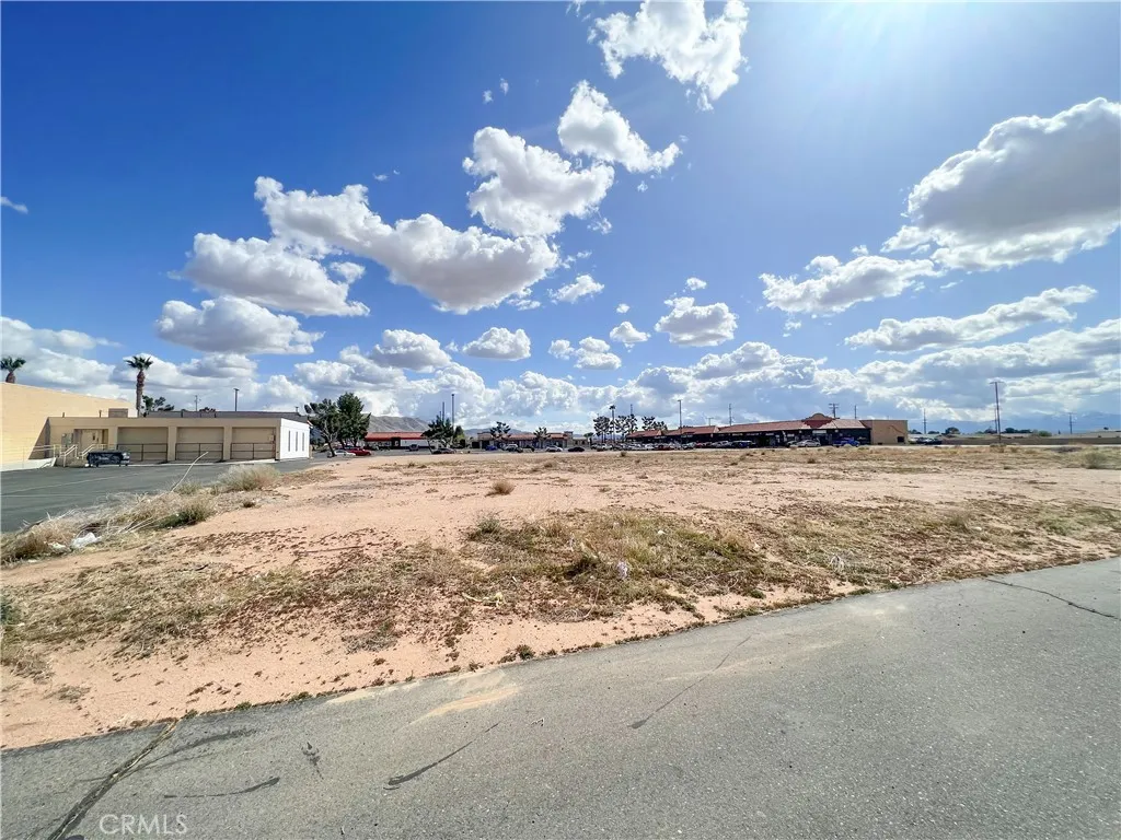 main property photo 7