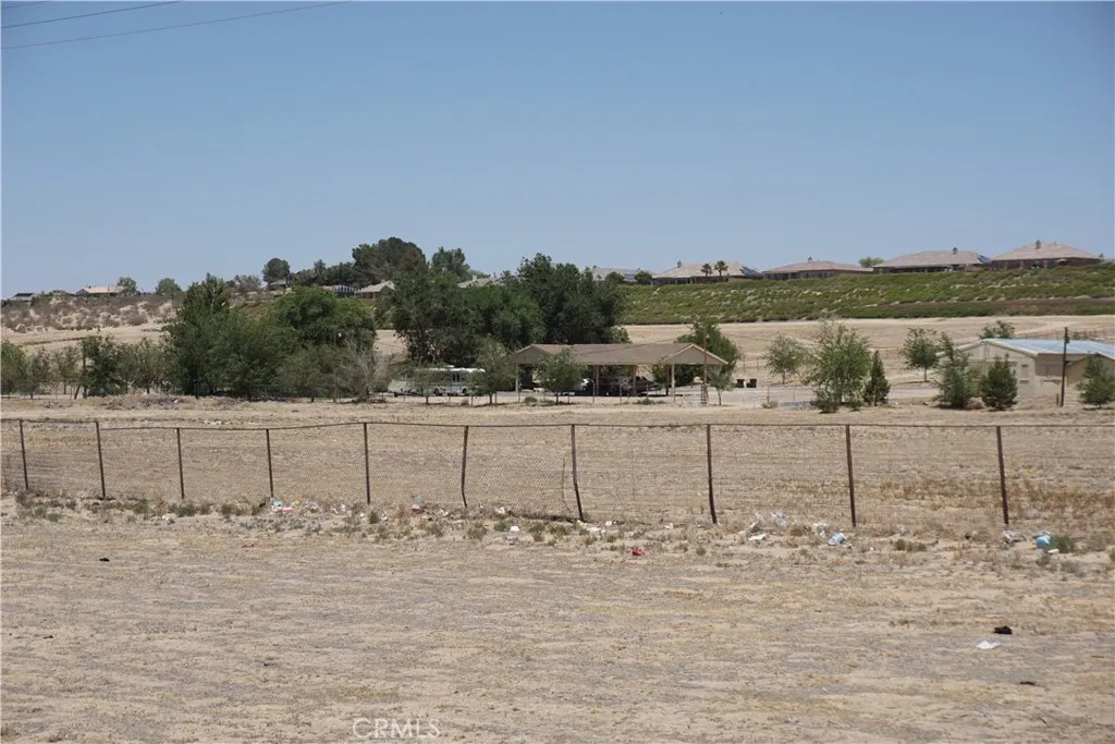 main property photo 6