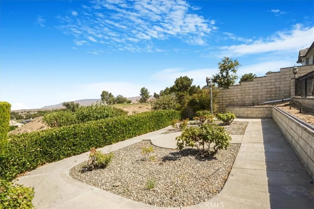main property photo 17
