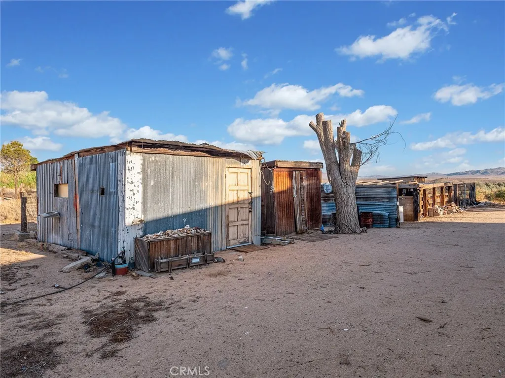main property photo 25